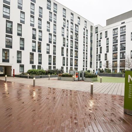 Appartamento Sterling Court In Wembley Londra Esterno foto