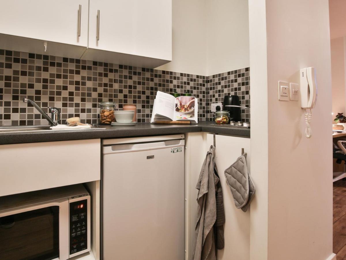 Appartamento Sterling Court In Wembley Londra Esterno foto