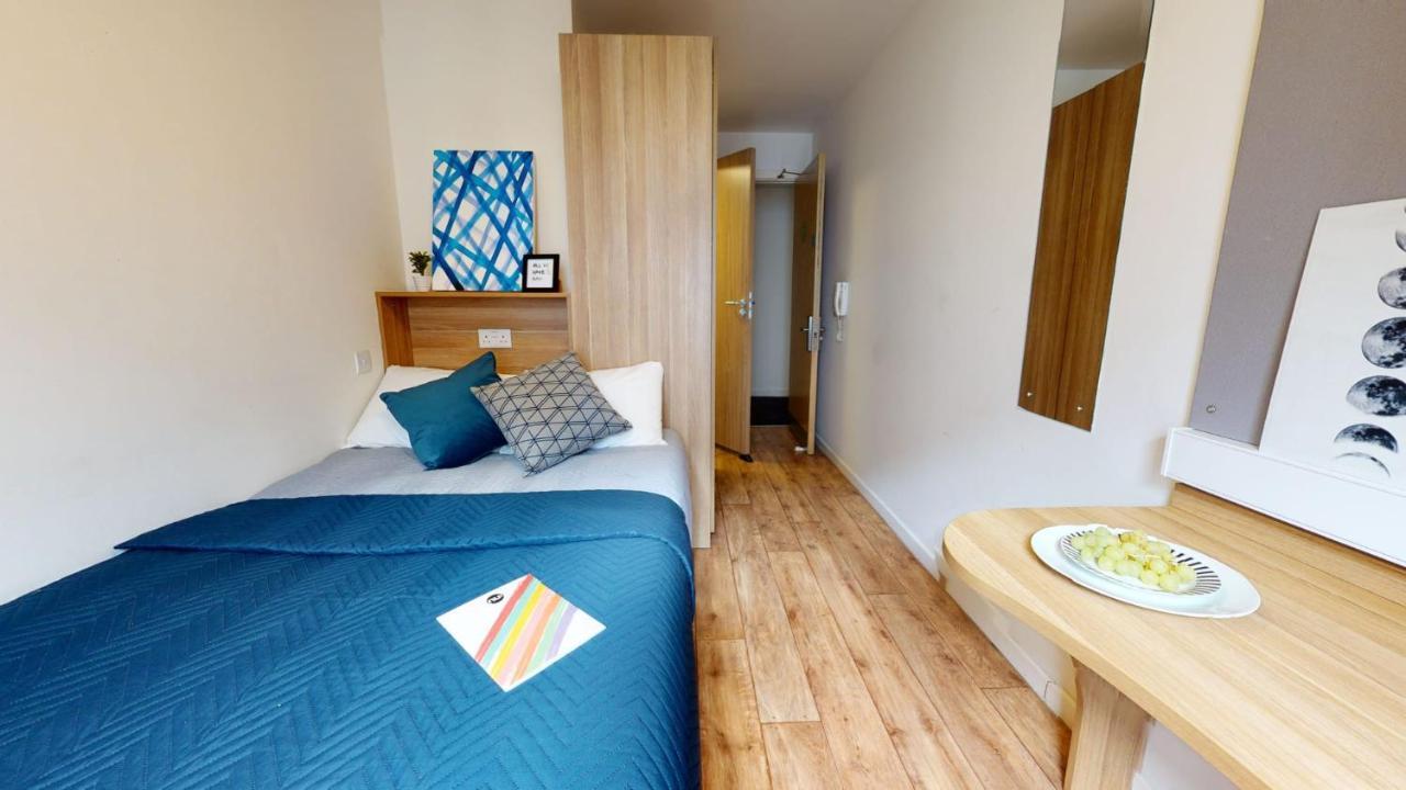 Appartamento Sterling Court In Wembley Londra Esterno foto